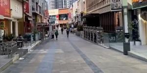 昔日繁华的厦门街道如今冷冷清清。