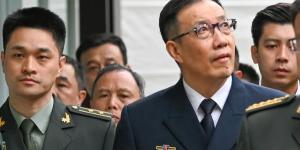 2024年5月31日，中共国防部长董军率代表团抵达新加坡香格里拉大酒店，出席第21届香格里拉对话会。（图片来源：Getty Images）