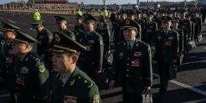 2026年3月9日，中共军方代表前往北京人民大会堂，参加全国人民代表大会第二次全体会议。（图片来源：Kevin Frayer/Getty Images）