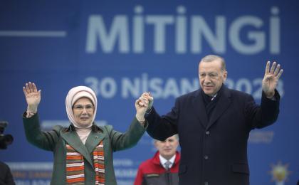 埃尔多安在安卡拉的土耳其总统竞选集会上。（Yavuz Ozden/dia miages/Getty Images）