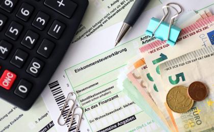 图为德国所得税申报表。（123RF）