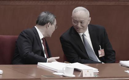 蔡奇（右）出席会议。（Lintao Zhang/Getty Images）