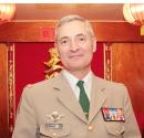 专访法国外籍兵团总司令赞扬华人士兵勤劳勇敢可靠