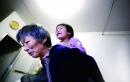 Cette femme âgée donné la vie à des jumeaux