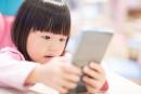 电子产品成儿童近视主因                  3年后半数中国人或戴眼镜