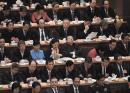 港媒:官满为患            北京应清理权贵群体