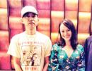 与宫泽理惠、观月亚里沙并称“3M美少女”的牧濑里穗陪夫婿知名设计师NIGO熬过事业低潮。