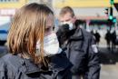 疫情下，德国警察带口罩执行任务。（AFP／Getty Images）
