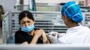 民众在接种疫苗。（Getty Images）