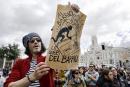 4月5日，马德里的反旅游抗议活动。（OSCAR DEL POZO/AFP via Getty Images）