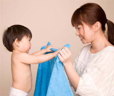 日本妈妈(123 rf)