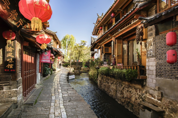 丽江古城(123RF)