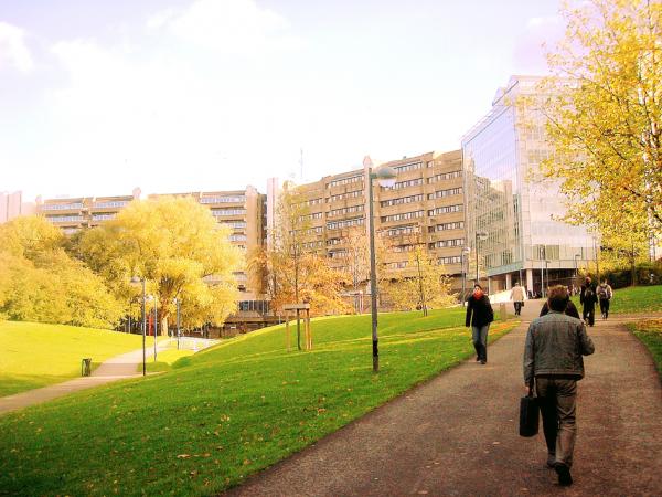 布鲁塞尔自由大学校区(维基百科)