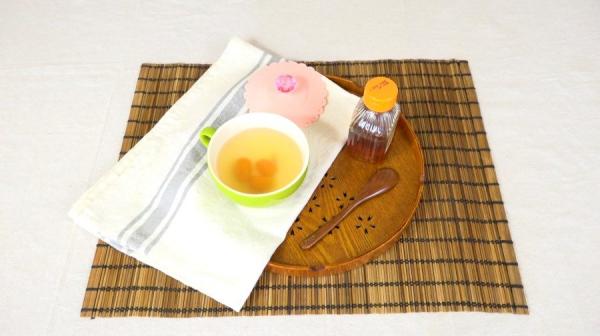 放在冰箱冷藏室保存15天后,可以取出用开水泡茶。(以上图片来源皆为Winnie Wang/看中国)