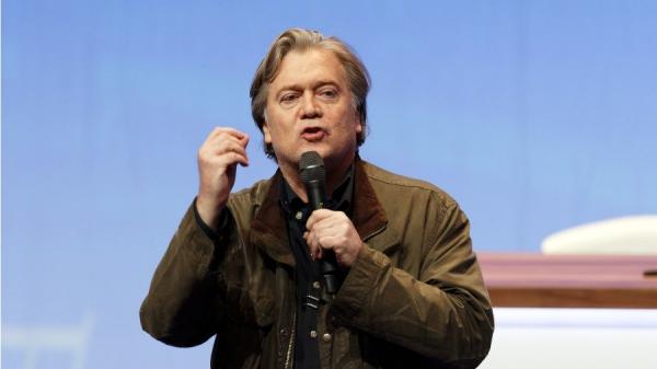 前白宫首席战略顾问班农(Stephen Bannon)表示,川普政府有一项可行的方案,可在今年美国大选前,推倒中共的防火墙。(图片来源:Sylvain Lefevre/Getty Images)