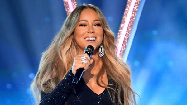 玛丽亚凯莉(Mariah Carey)也在家中直播演出,为这场募款活动尽一分心力。(图片来源:Kevin Winter/Getty Images for dcp)