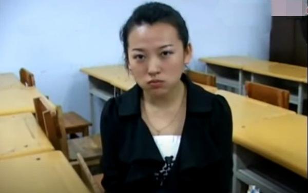 音乐才女白浩义向众人展示其腹语特技。(图片来源:视频截图)