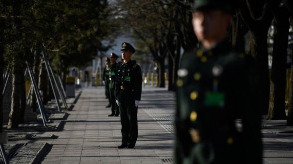 一直以来负责保护七个政治局常委以及其他要员的神秘单位是“中央警卫局”,示意图(图片来源:Getty Images图WANG ZHAO/AFP/Getty Images)