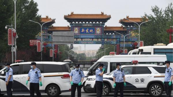 北京中共病毒疫情于新发地市场二次爆发。(图片来源:GREG BAKER/AFP/Getty Images)