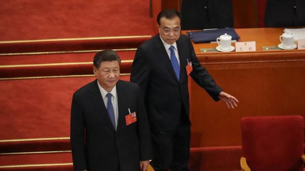 习近平和李克强在2020年中共两会上(图片来源:Andrea Verdelli/Getty Images)