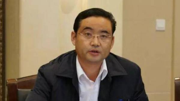 官方宣布青海省副省长文国栋主动投案,正在接受调查。