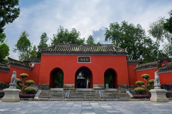 建造于元代的河南南阳武侯祠。(公有领域)