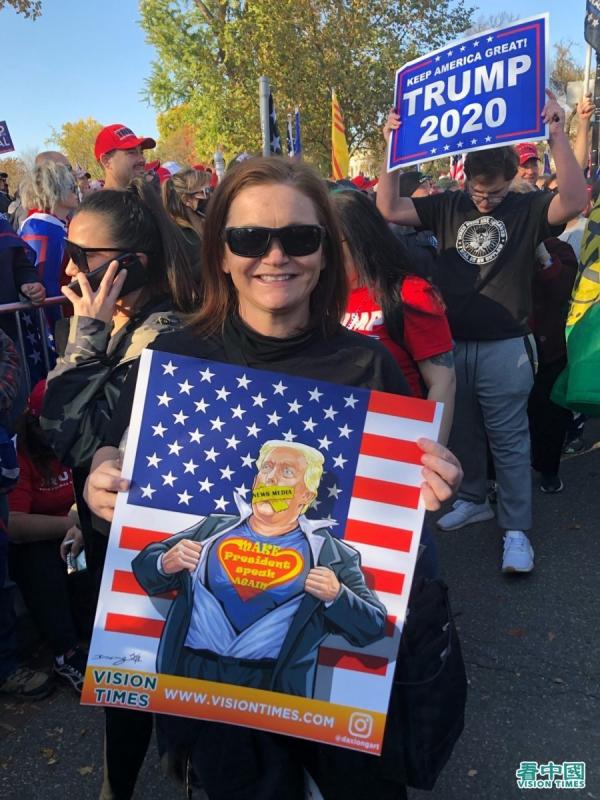 11月14日,华盛顿DC举行“支持川普游行”(March For Trump)。(图片来源:看中国)