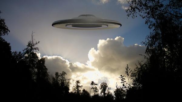 UFO (图片来源:Pixabay)