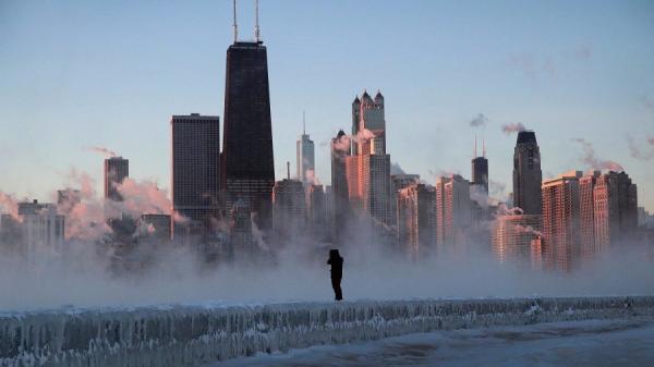 寒流侵袭中国大陆多地,煤炭需求激增。示意图。(图片来源:Scott Olson/Getty Images)