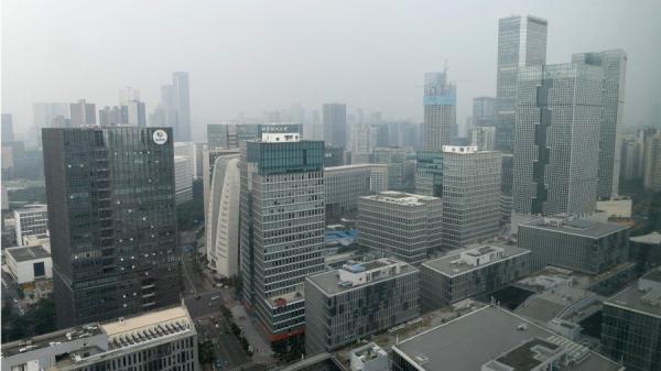 近日，中共深圳官场突然进行大换血。有评论分析认为，此举不仅与房地产违法行 为有关，也与习近平阵营对深圳进行战略部署有关。 （图片来源：WANG ZHAO/AFP/Getty Images）
