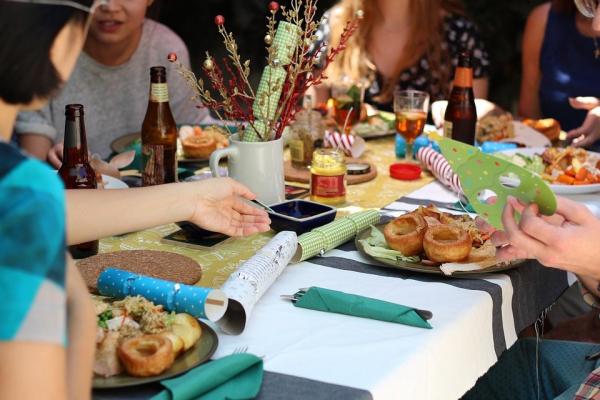 睡前食用过多宵夜,肾脏功能就会受到严重影响。(图片来源:Pixabay)