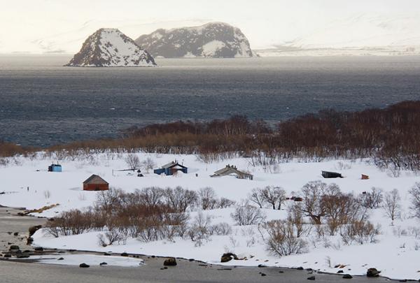 堪察加半岛上的库页湖（Игорь Шпиленок/Wikipedia/CC BY-SA 3.0)