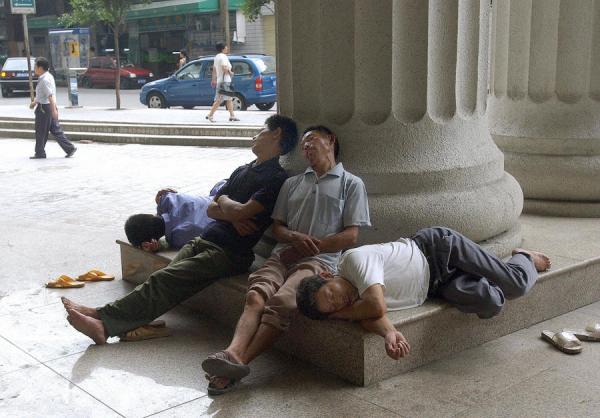 失业的农民工(图片来源:STR/Getty Images)