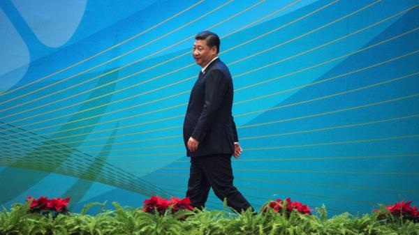 种种迹象显示,中共六中全会后,高层的权力斗争仍在进行中。