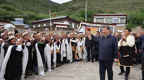 习近平于2021年7月21日赴西藏拉萨调研。