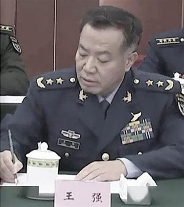 王强