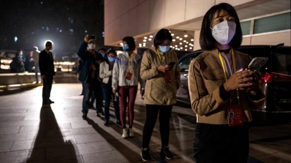 近日数十名央媒记者前往上海采访第5届进博会,但后来却返不了京,纷纷发帖求助。示意图。(图片来源:Kevin Frayer/Getty Images)