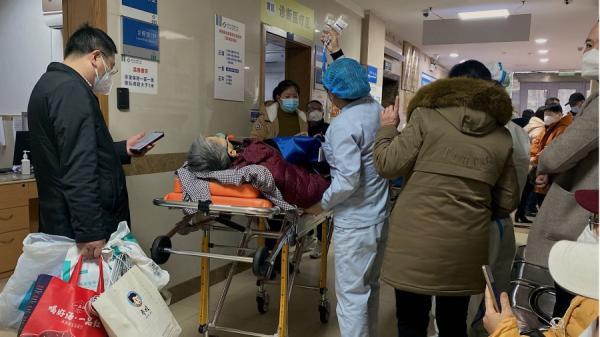 中国各地医院大量阳性感染患者。(图片来源:Getty Images)