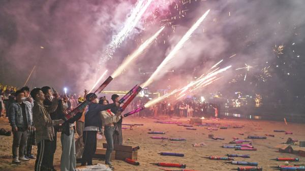 2023年1月1日,海南(HECTOR RETAMAL/AFP via Getty Images)