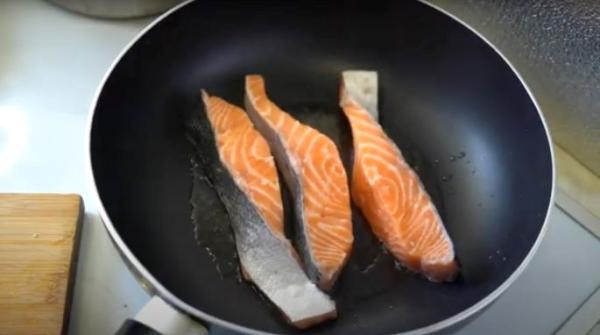 夏威夷盖饭 (以下图均来源:阿隋厨房视频)