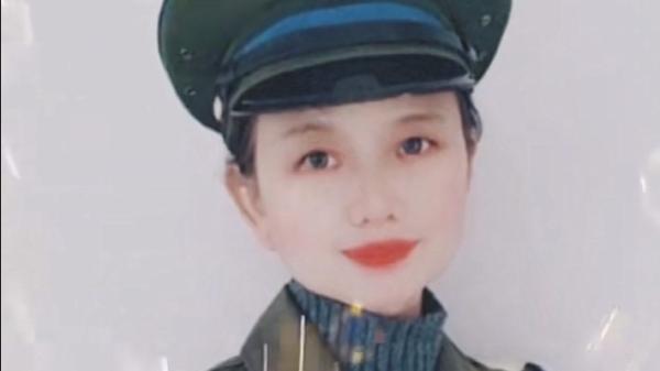 大陆娱乐圈近期不断传出噩耗,图为网红“军中飞燕”因口罩原因住院,医治无效最终不幸离世。(图片来源:微博)