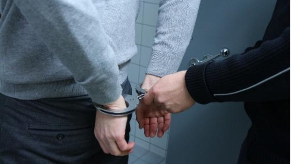 中共各级官员在会场被带走的事屡屡发生。示意图(图片来源:Pixabay)