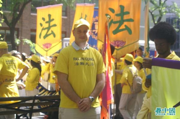 塔姆兹‧以提埃(Tamuz Itai)是一名企业家，来自以色列，在美国工作（看中国摄影：張正）
