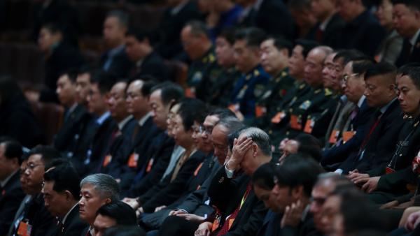 近年中共官场怠政横行。日前北京召开中央级别的涉及整治“躺平”干部的会议。(图片来源:Getty Images)
