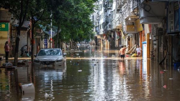 2022年6月22日,中国广东省韶关市大雨过后,街道被洪水淹没。(图片来源:Getty Images)