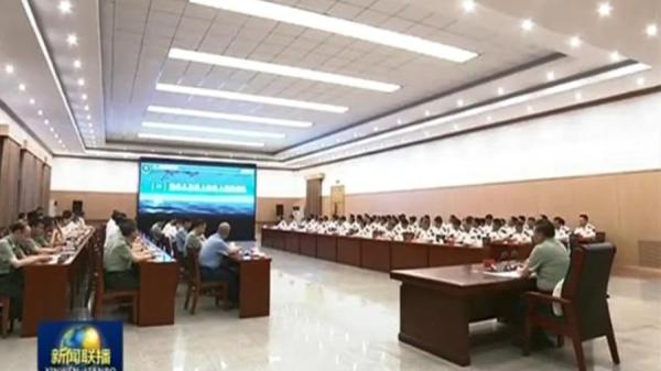 2018年6月15日喉舌报导中,习近平听取北部战区海军工作汇报并讲话的会场布置