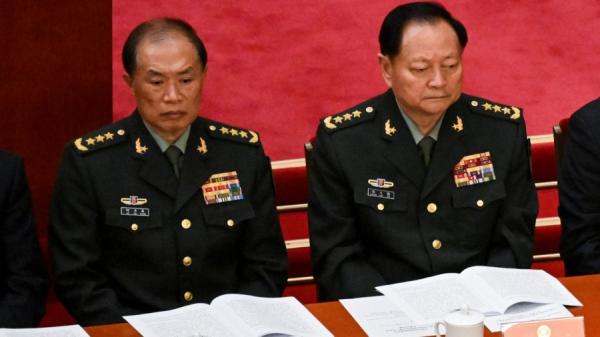 时事评论家唐靖远称,这一波从苗华开始,到现在何卫东等一系列军队高层被清洗的事件,并不是由习近平主导的。这应当是习近平的对手——尤其是以张又侠为代表的非习派系,甚至可以说是反习派系——对习近平在军中的势力进行了一次大规模的清洗。(图片来源:NOEL CELIS/AFP via Getty Images)