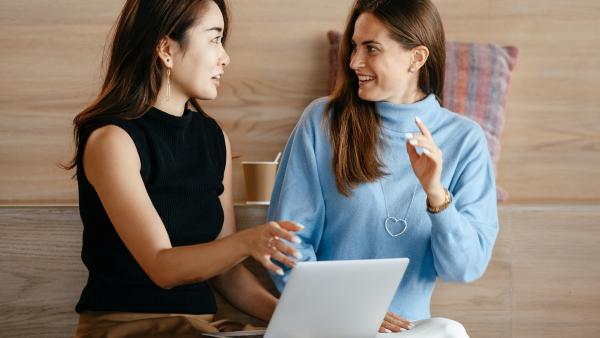 人最大的教养是待人宽容、低调随和及善待他人。(图片来源:网络图片)