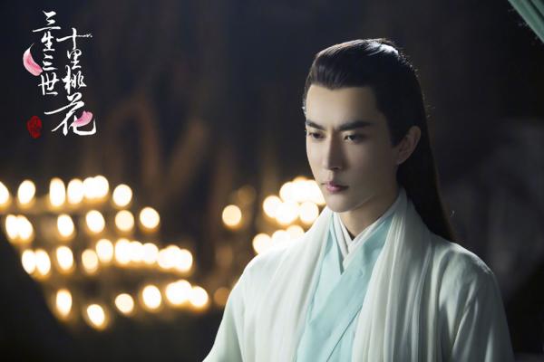 于朦胧曾在电视剧《三生三世十里桃花》中饰演女主角的“四哥”——白真。