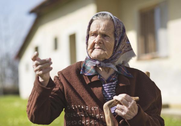 老年人通常成为遗产欺诈的受害者。（123RF）